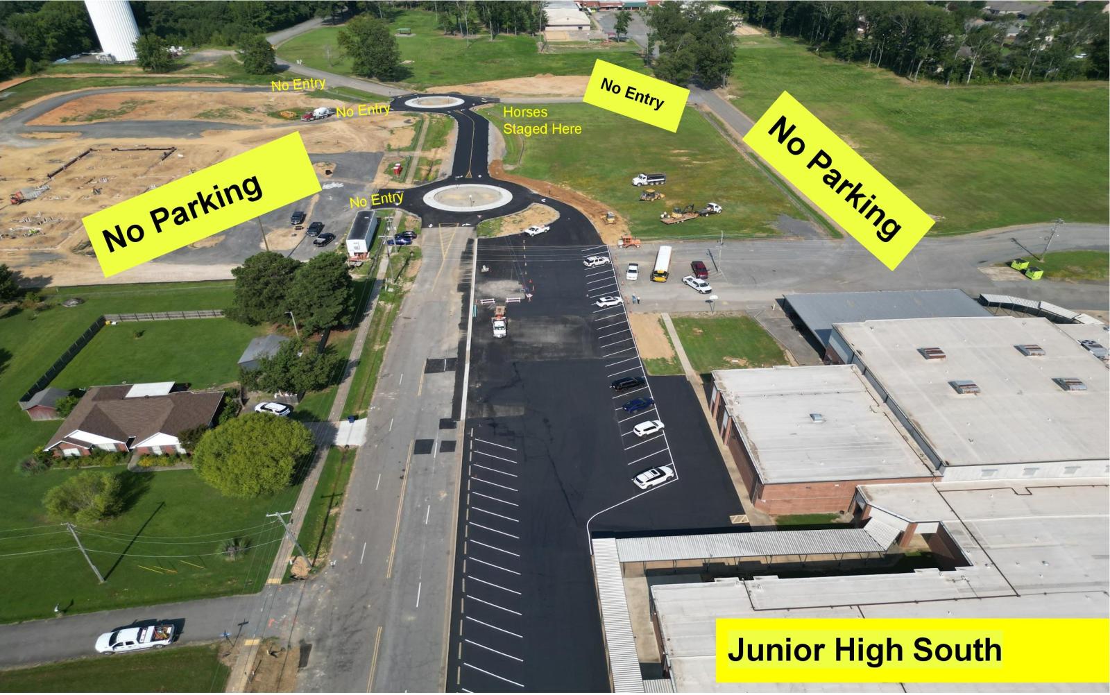 parking line up HOCO parade